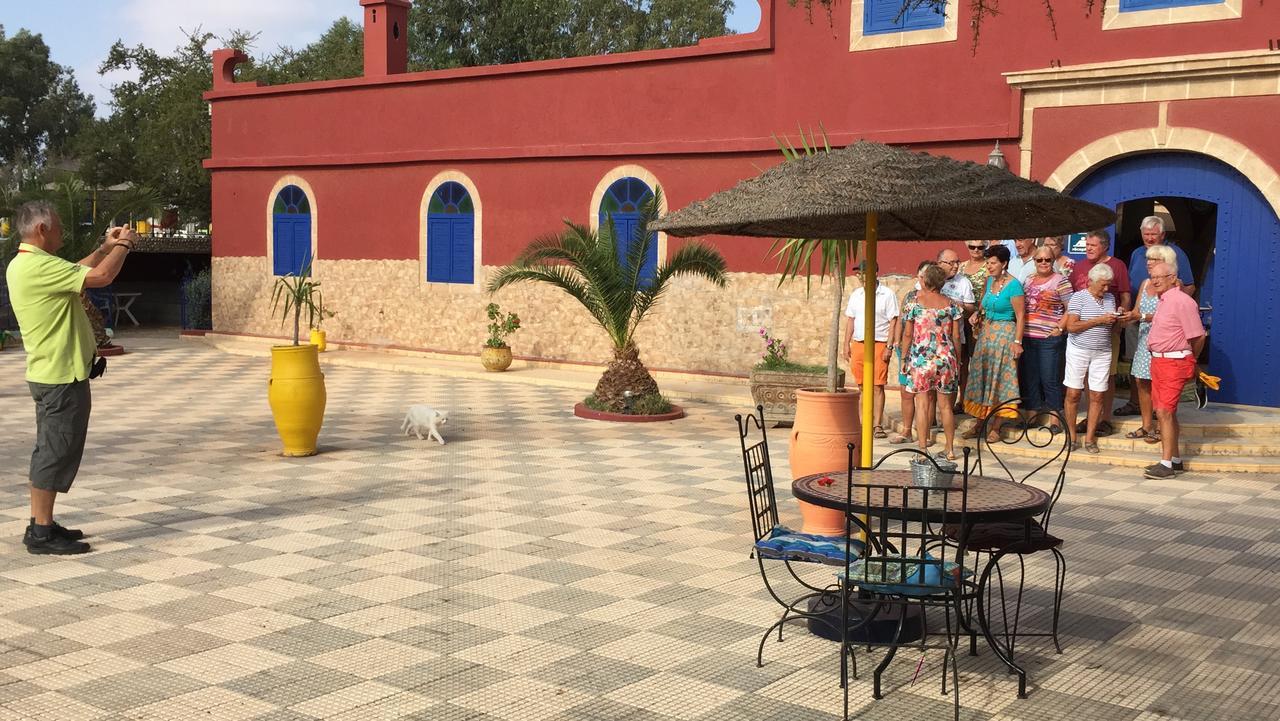 Camping & Hotel Le Calme As-Suwajra Zewnętrze zdjęcie